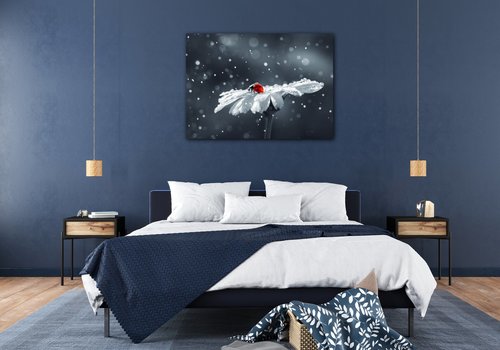 Obraz Beruška na květině - 70 x 50 cm